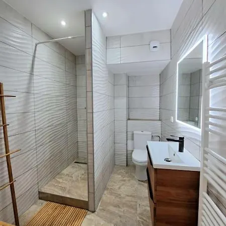 Appartement Chez Vincent - Centre Historique De Avec Parking Inclus