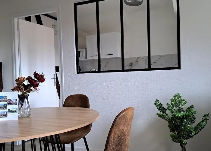 Appartamento Chez Vincent - Centre Historique De Avec Parking Inclus